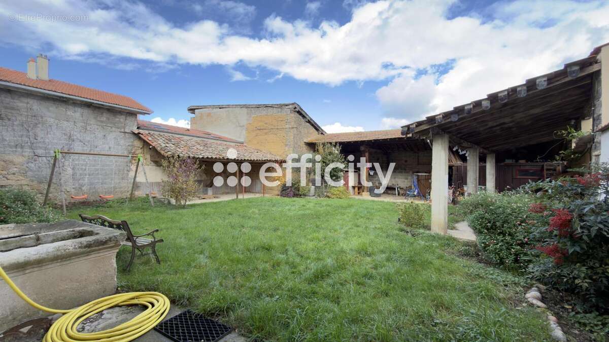 Maison à MORAS-EN-VALLOIRE