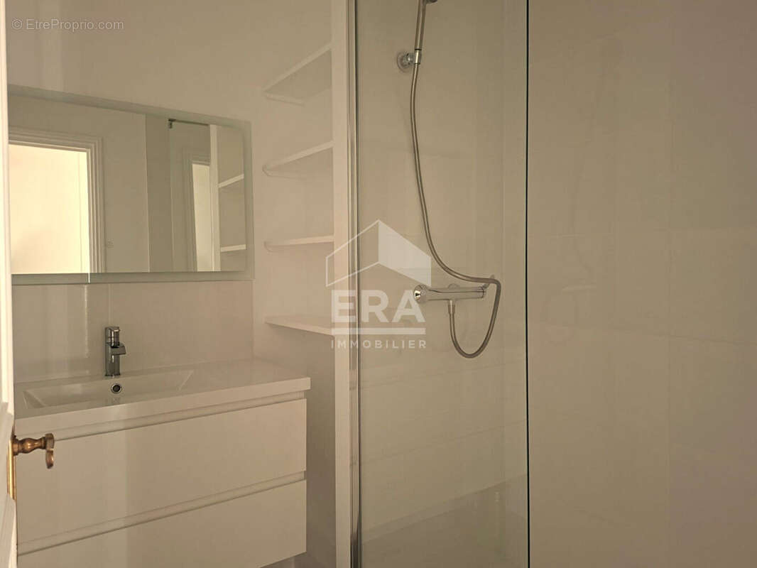 Appartement à PARIS-12E