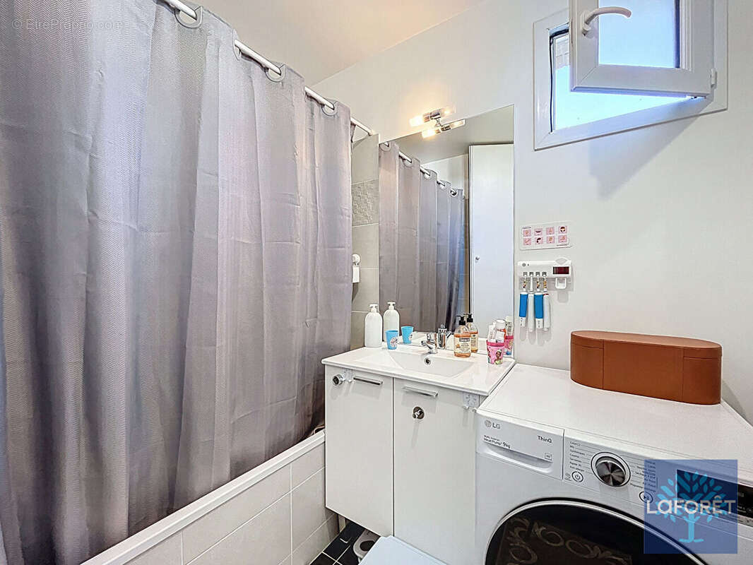 Appartement à VIGNEUX-SUR-SEINE