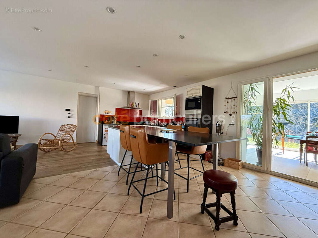 Maison à SAINT-SULPICE