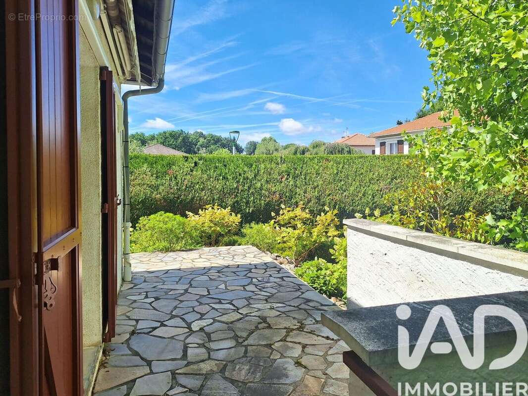 Photo 8 - Maison à YTRAC