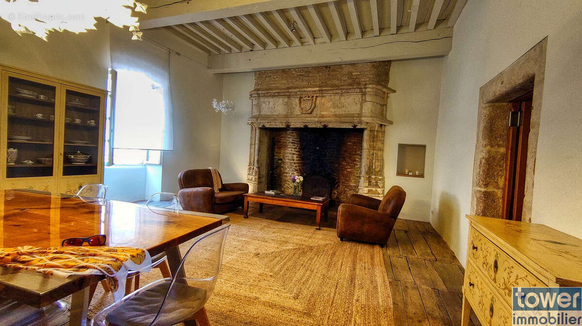 Maison à BAGAT-EN-QUERCY