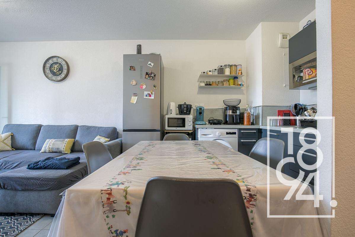 Appartement à MARSEILLE-3E