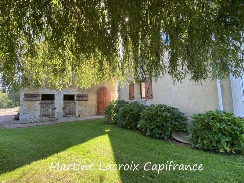 Maison à CORMES
