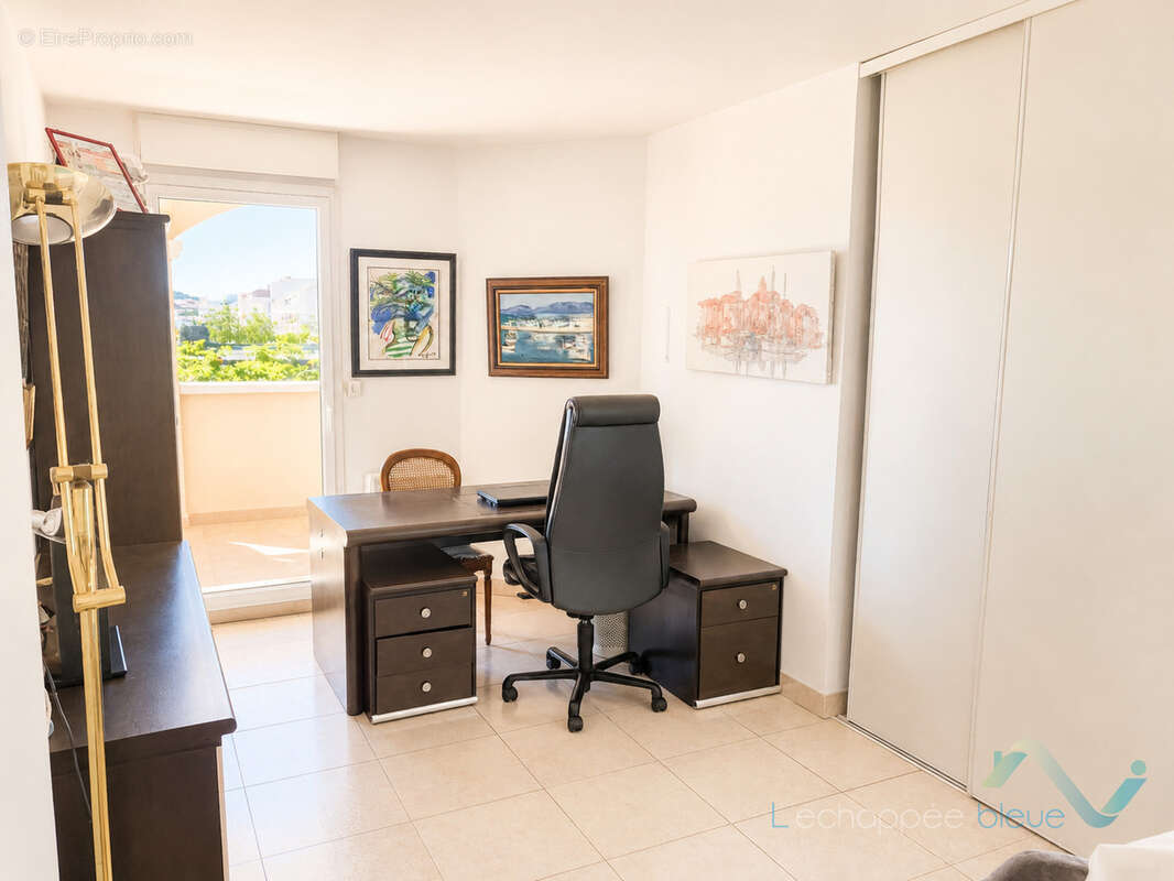Appartement à CARQUEIRANNE