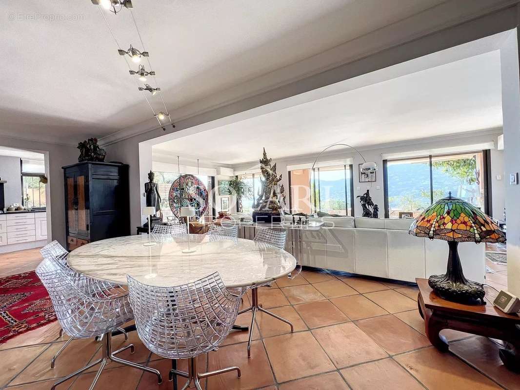 Appartement à THEOULE-SUR-MER