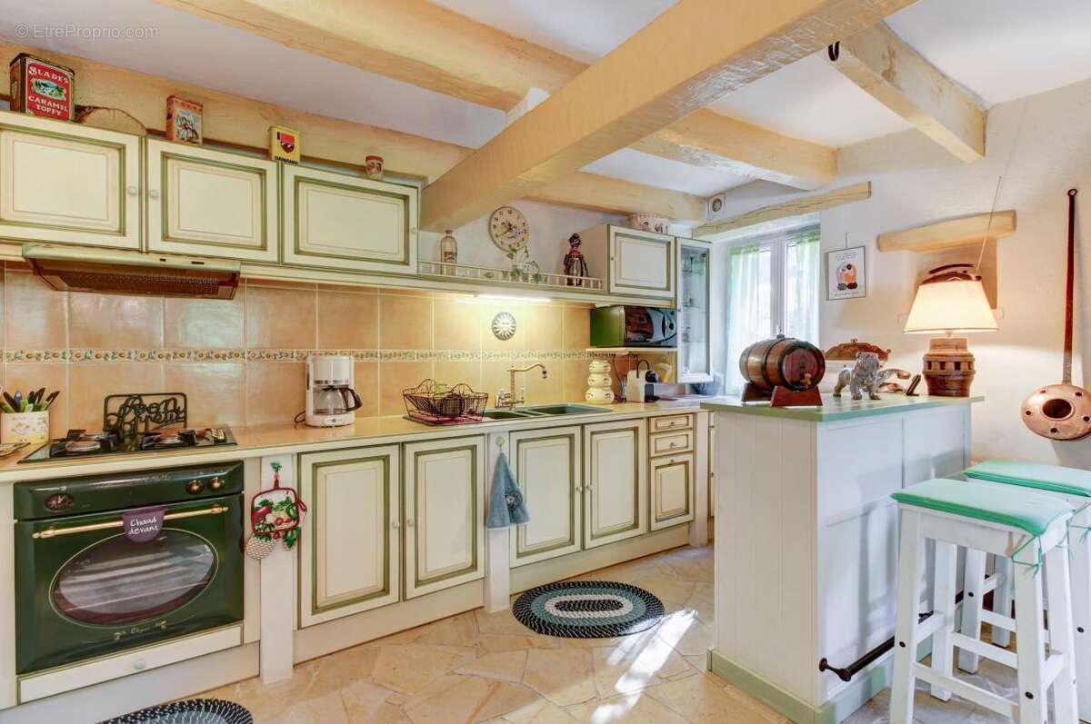 Appartement à ROQUESTERON