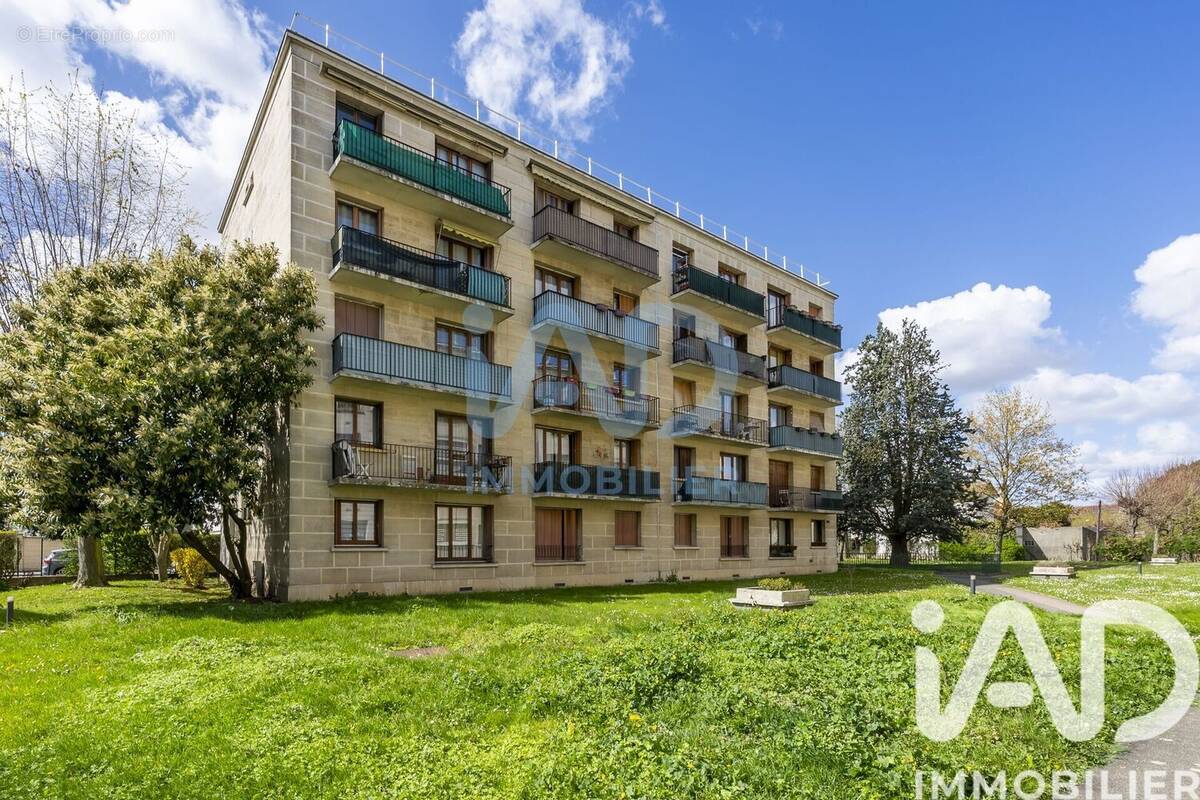 Photo 1 - Appartement à THIAIS