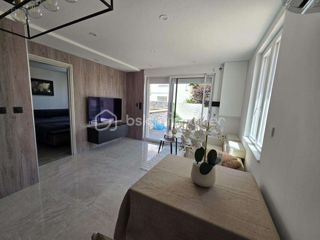 Appartement à SAINT-JEAN-DE-VEDAS