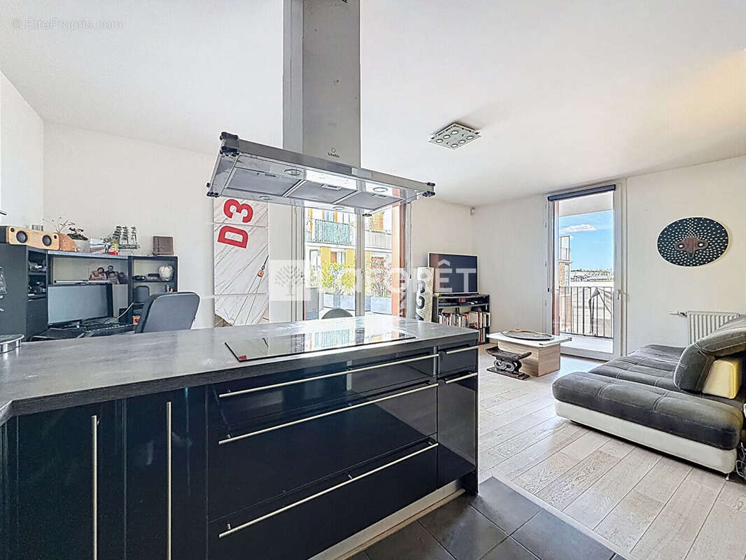 Appartement à BOURG-LA-REINE