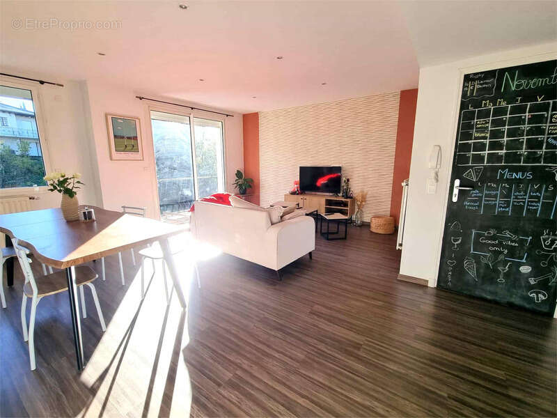 Appartement à BRIVE-LA-GAILLARDE