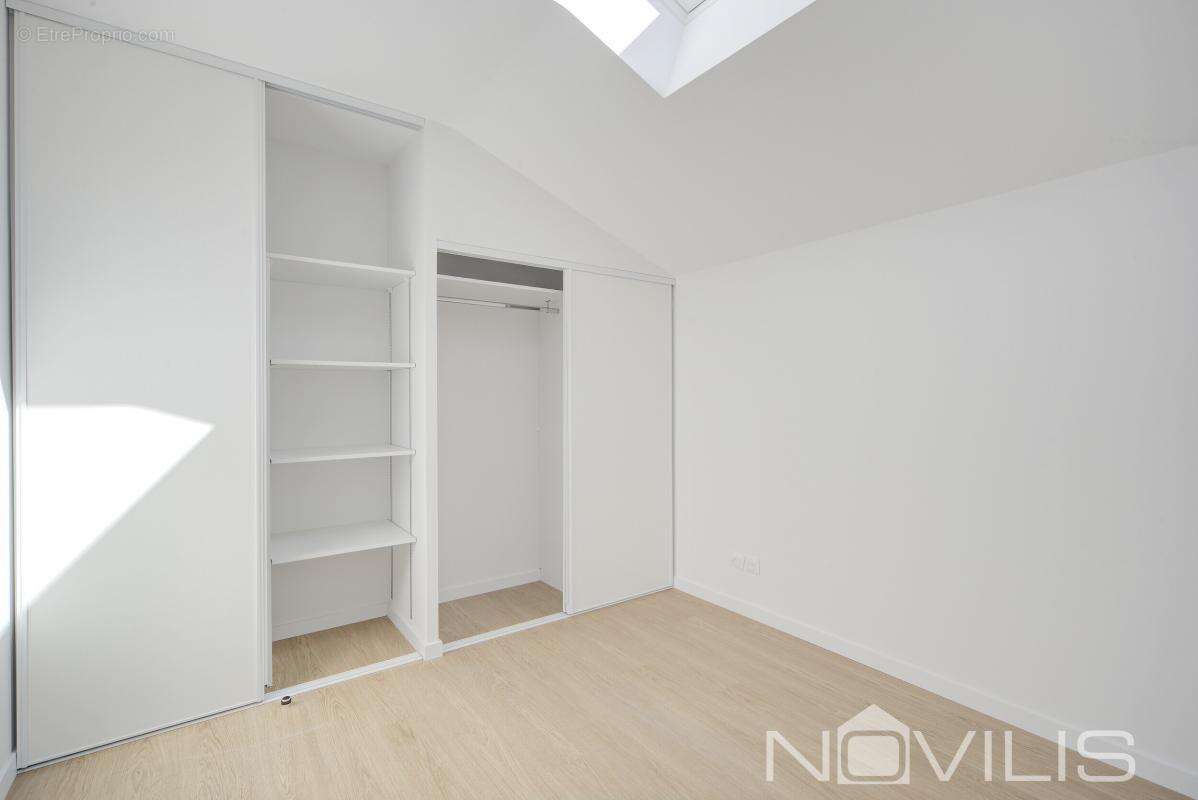 Appartement à BRUGUIERES