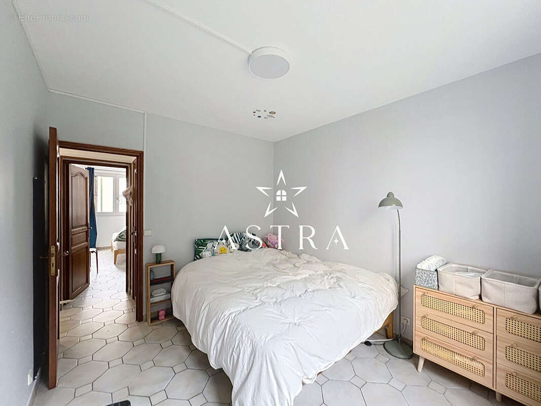 Appartement à CHATENAY-MALABRY