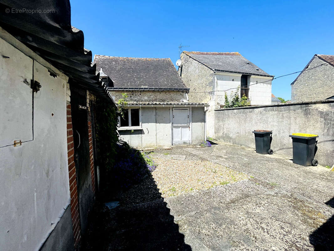 Maison à MANTHELAN