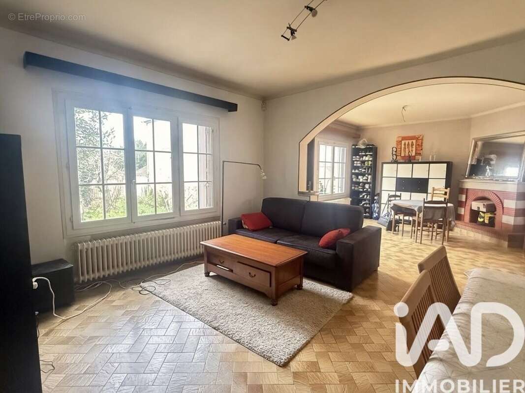 Photo 2 - Maison à CERGY
