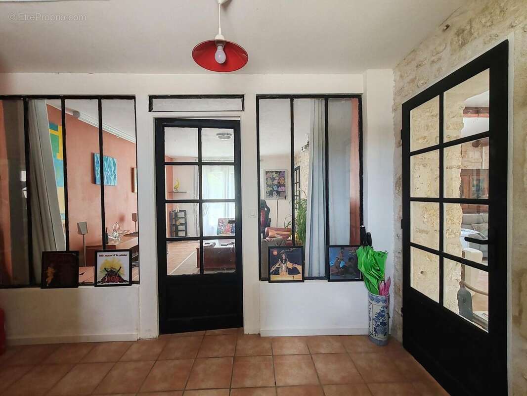 Maison 223 m² à Courcoury  - photo 2