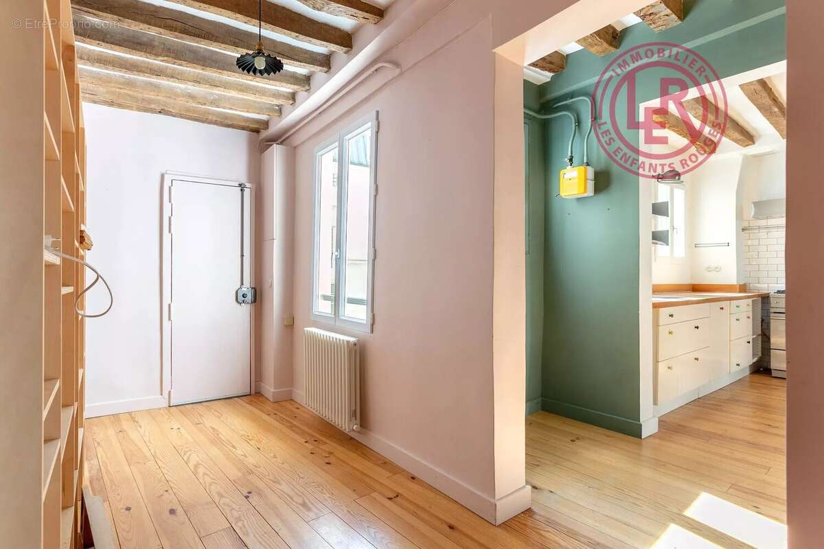 Appartement à PARIS-11E