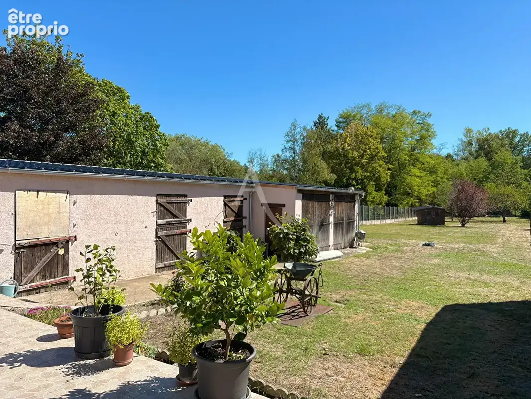 Maison Fay Aux Loges 6 pièces - 2641 m² de terrain avec dépendances - photo 8