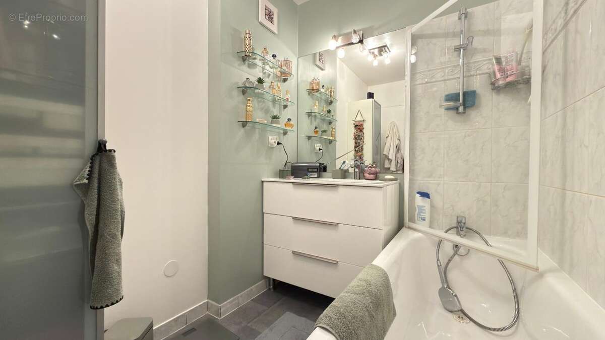 Appartement à NEUILLY-PLAISANCE