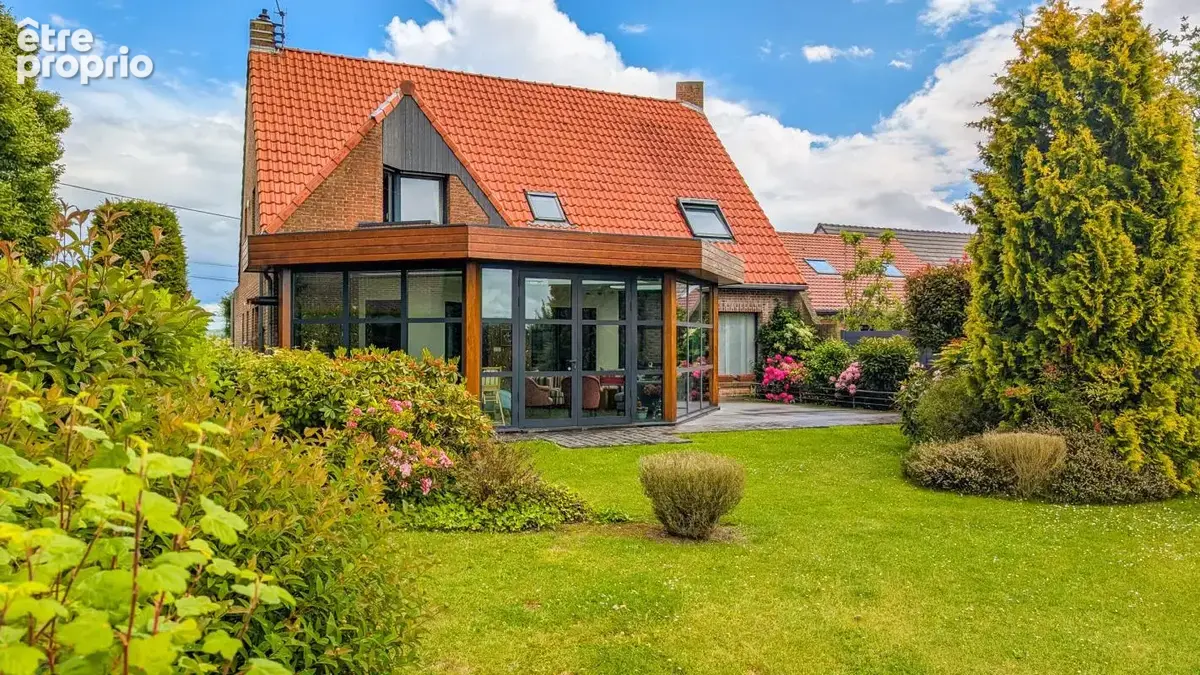 Maison d’architecte de 223 m² avec jardin et garage - photo 14