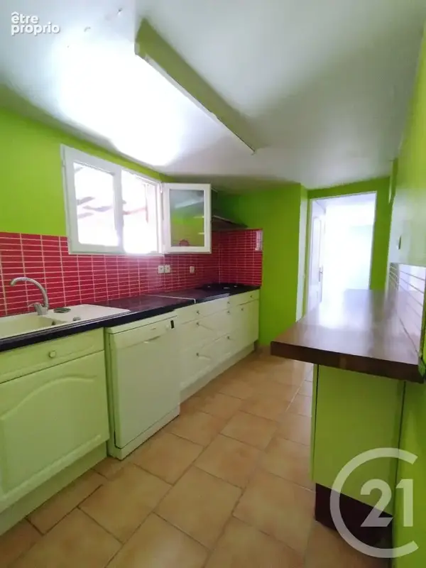 Maison 4 pièces 82 m² à vendre à Brionne (27800) - photo 5