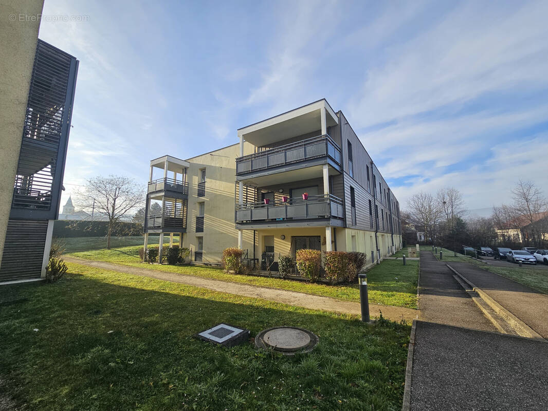 Appartement à VALLEIRY