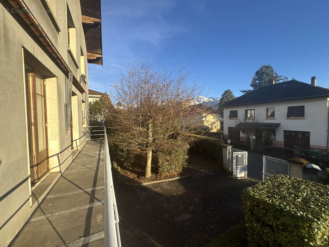 Appartement à MEYLAN