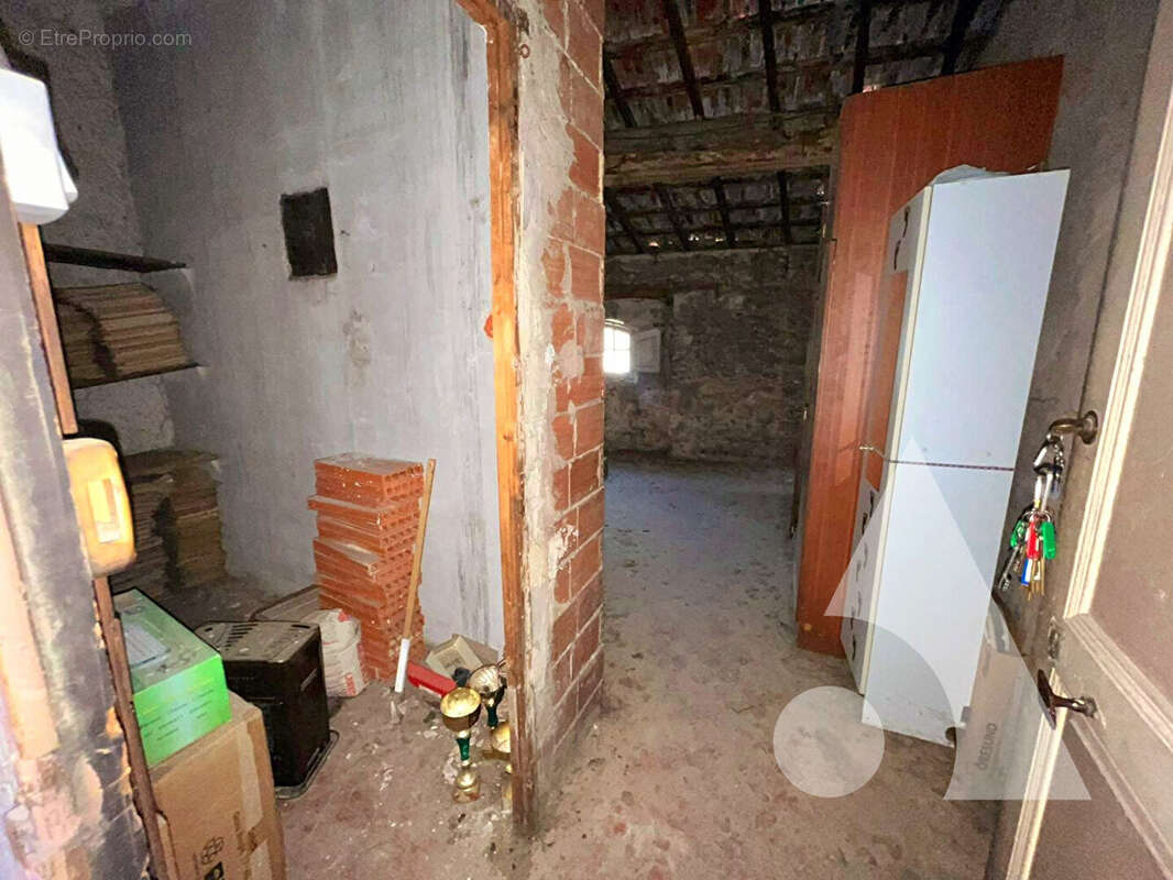 Appartement à SALERNES