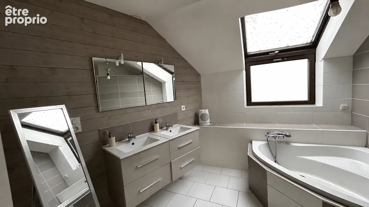Maison Saint Aubin du Pavoil - photo 7