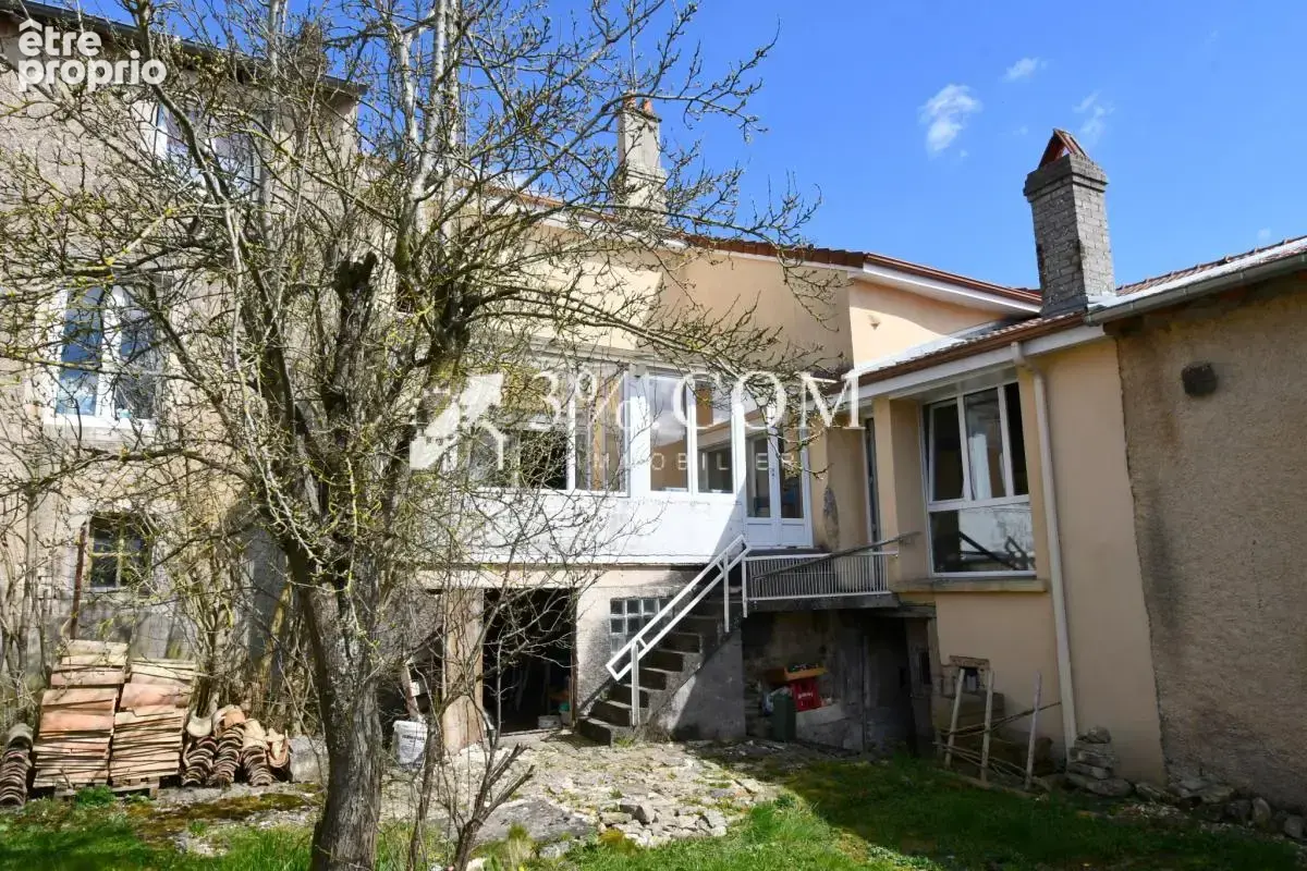 Maison à URUFFE