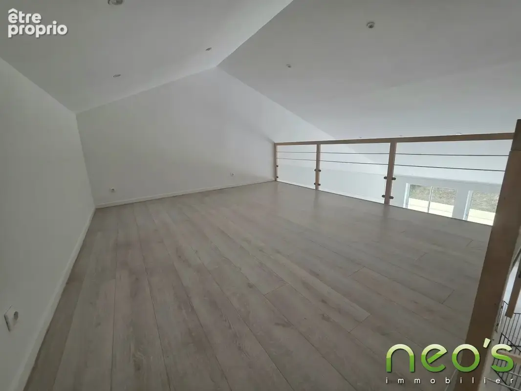 Maison 7 pièces 190 m² à vendre à Le Puiset-Dore (49600) - photo 3
