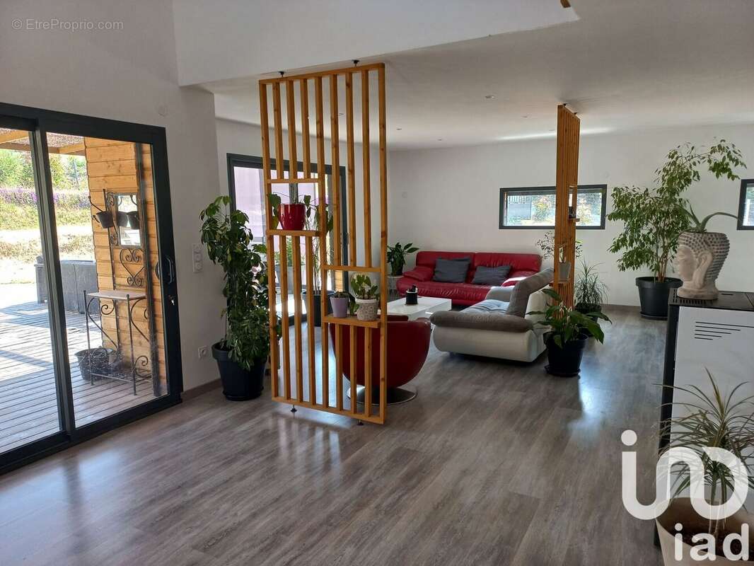 Photo 3 - Maison à SAINT-ROMAIN-DE-LERPS