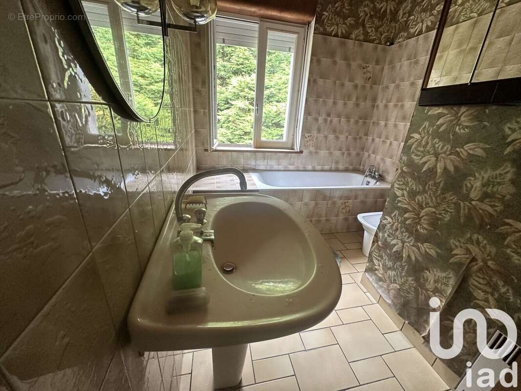 Maison 95 m² à Garlan  - photo 8