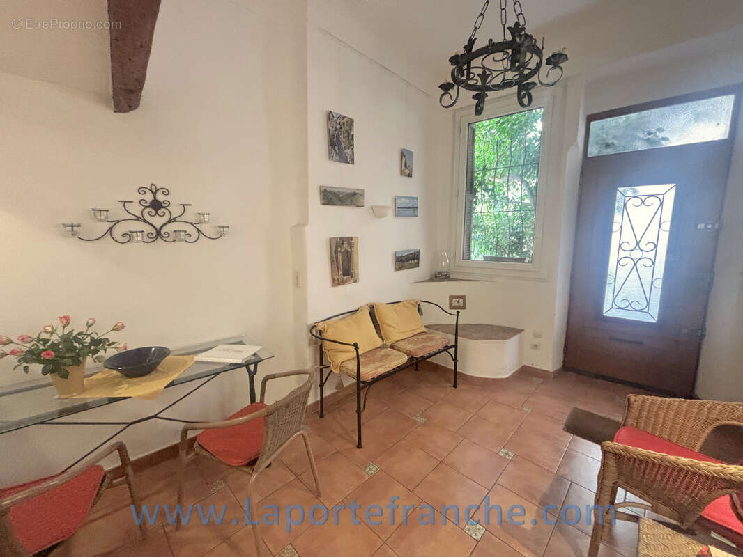 Haut de cagnes maison de village 3-4 pièces avec balcon - photo 2