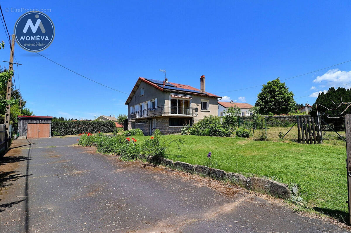 Maison à MONTFAUCON-EN-VELAY