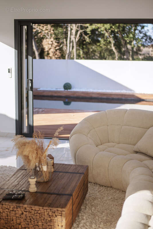 Maison à VILLEVIEILLE