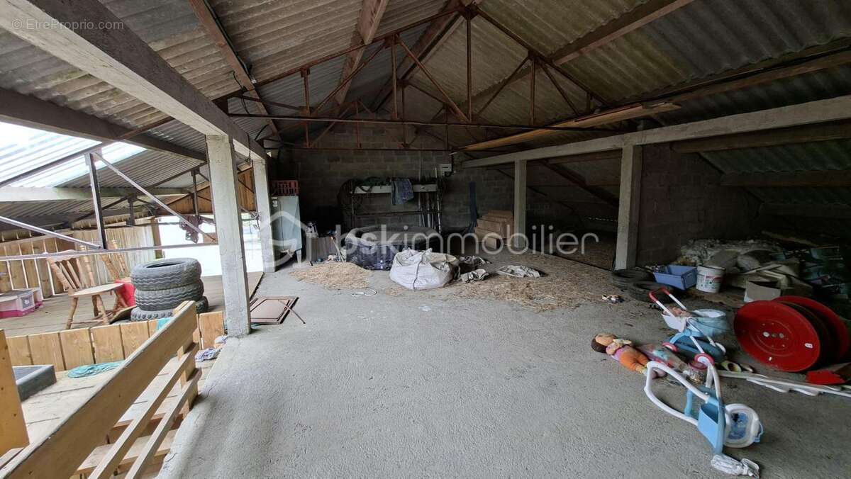 Propriété unique avec habitation de 200 m², vaste dépendance professionnelle - photo 23