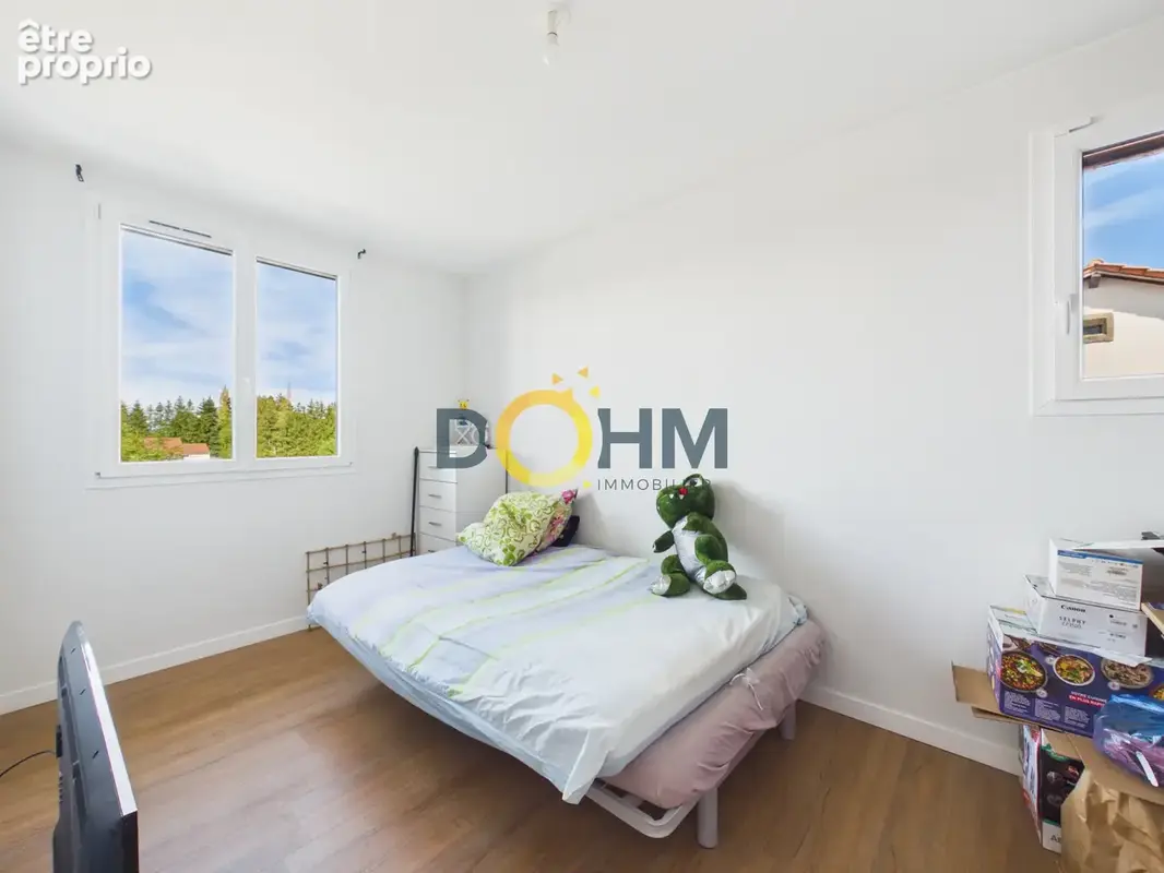Maison T5 rénovée avec garage double à Saint-Christophe-sur-Dolaison - photo 15