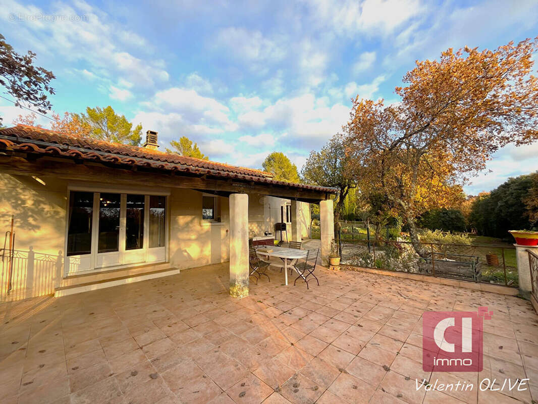 Maison à LA ROQUEBRUSSANNE