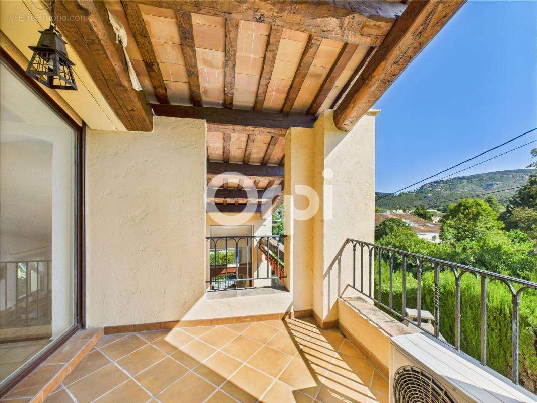 Maison à MANDELIEU-LA-NAPOULE