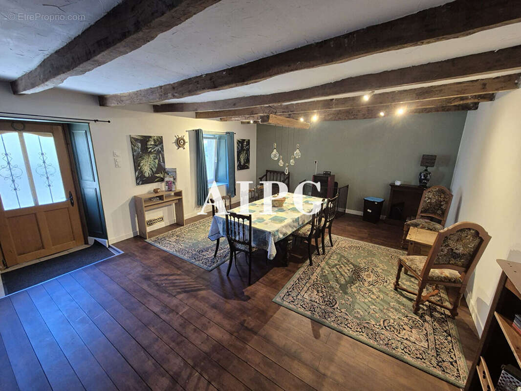 Plussulien, maison avec gîte à vendre - photo 3