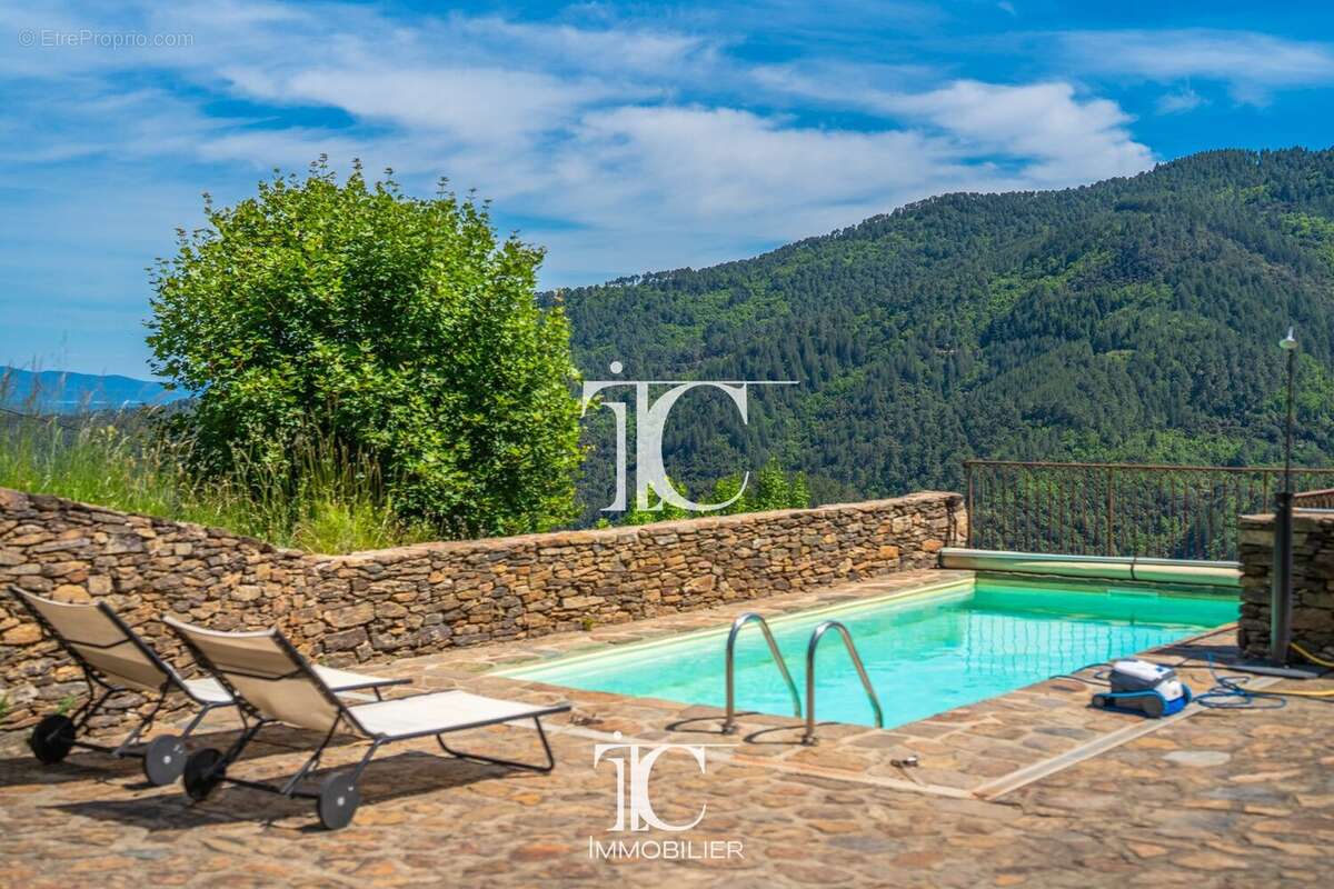 Mas ancien du xviiieme siècle 108m² habitables 4 chambres terrain de 3 173 m² piscine - photo 13
