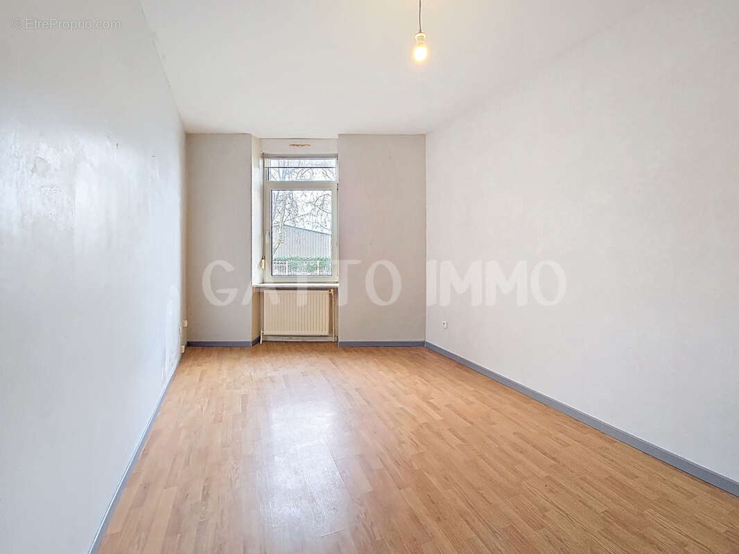 Appartement à AMNEVILLE