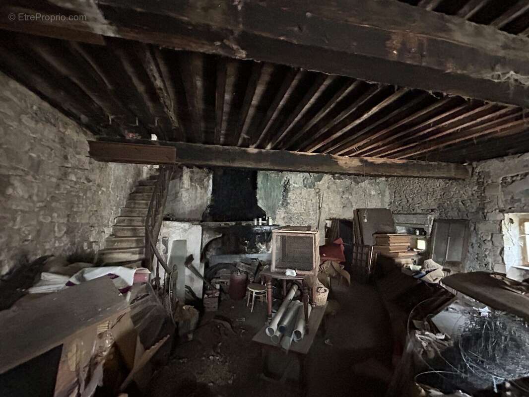 Maison à CASSAIGNES