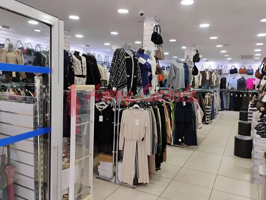 Commerce à PARIS-20E