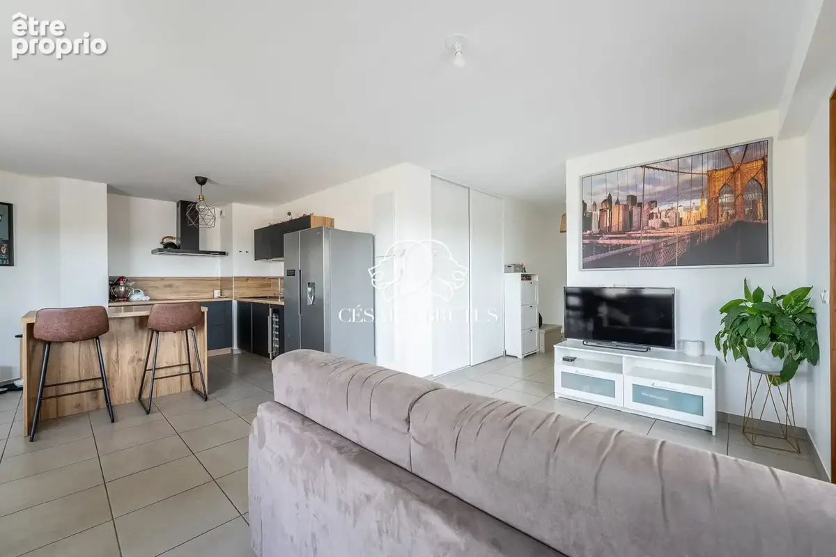 Appartement 4 pièces 84 m² à vendre à Saint-Priest (69800) - photo 8