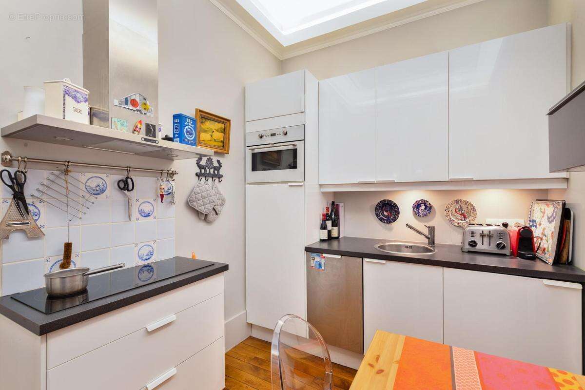 Appartement à PARIS-9E