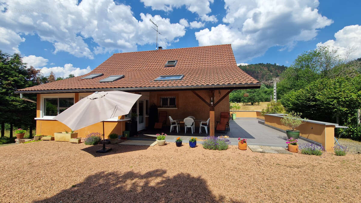 Maison à RIS