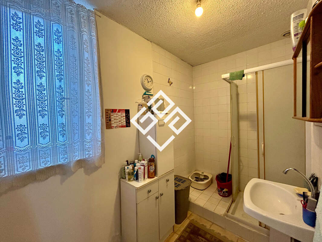 LUC Appartement T3 lumineux proche centre-ville - photo 7
