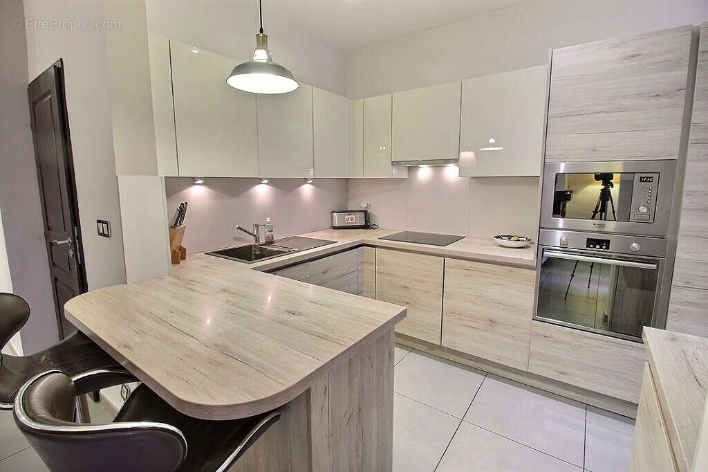 Appartement à MARSEILLE-8E